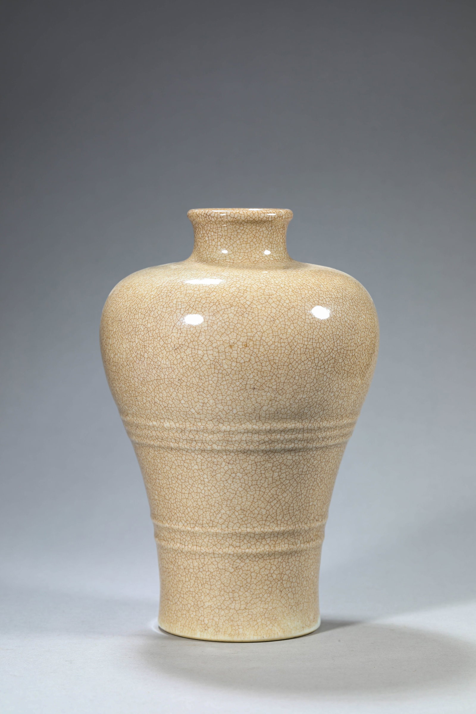A GE-TYPE MEIPING: A GE-TYPE MEIPING Dimensions: Width: 14.6 cm (5.75 in) x Height: 22.1 cm (8.70 in). All measurements are approximate.