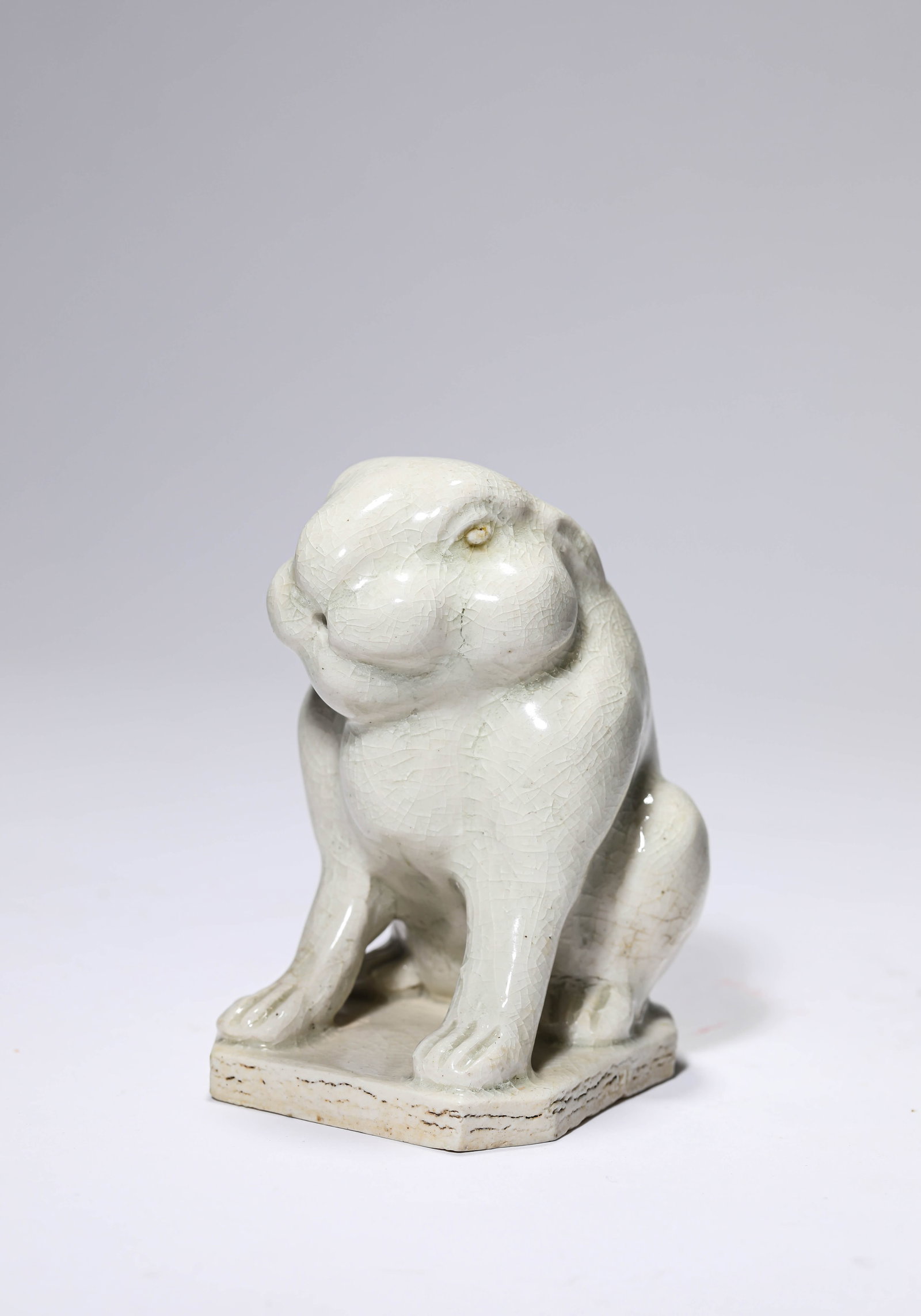 A WHITE PORCELAIN RABBIT - 3