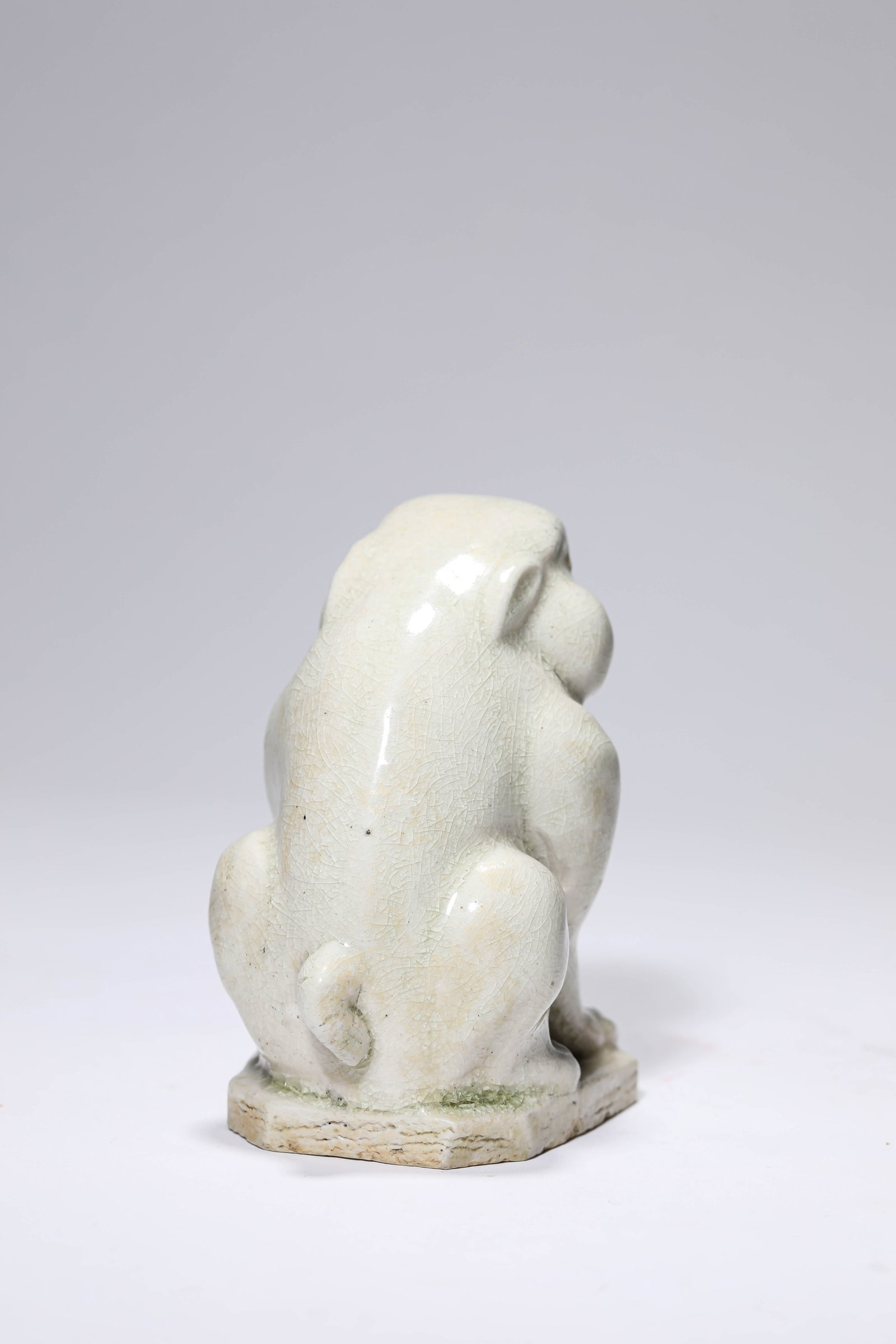 A WHITE PORCELAIN RABBIT - 4
