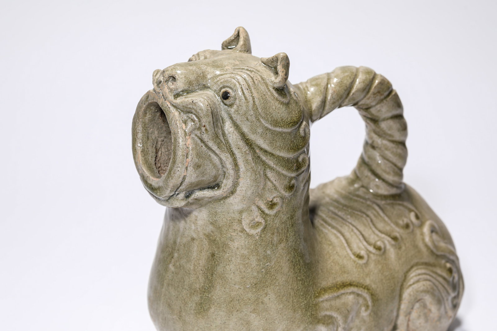 A CELADON 'HU' CHAMBER POT - 3