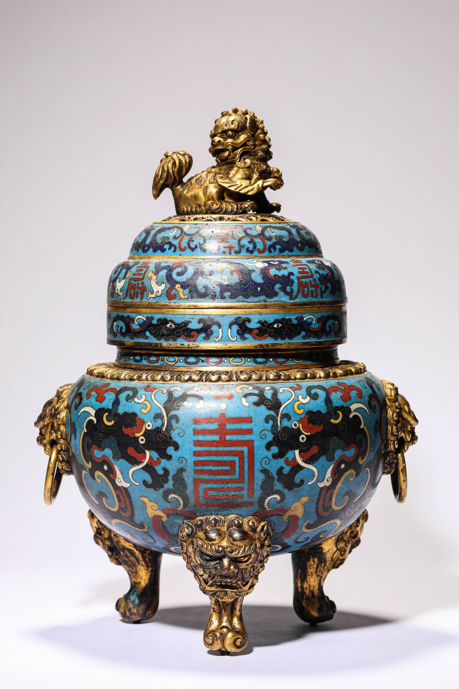 A CLOISONNé ENAMEL 'DRAGON' 'LION-FORM FINIAL' CENSER: A CLOISONNé ENAMEL 'DRAGON' 'LION-FORM FINIAL' CENSER Dimensions: Weight: 3.7kg. Length: 24.8 cm (9.76 in) x Width: 20.8 cm (8.19 in) x Height: 35.5 cm (13.98 in). All measurements are approximate.
