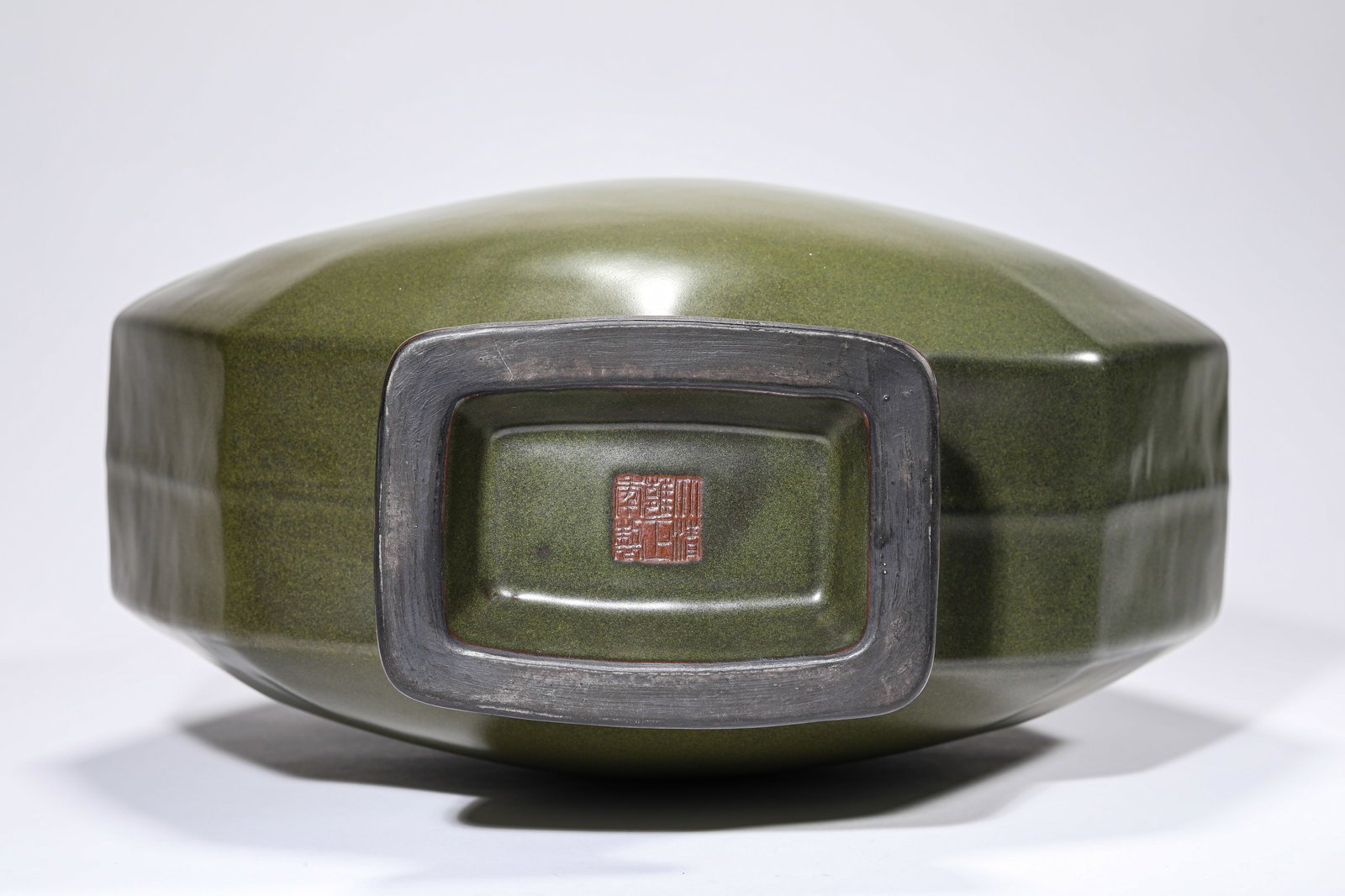 A TEA-DUST-GLAZED FLAT VASE - 6