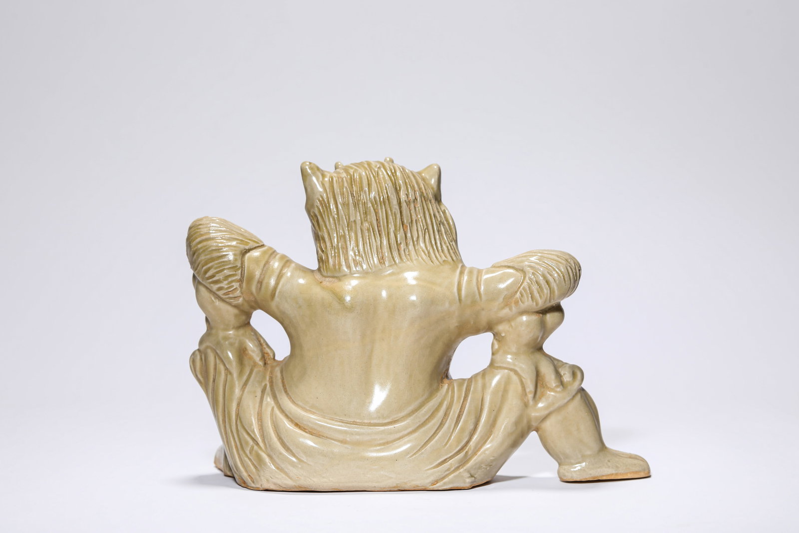 A PORCELAIN 'AUSPICIOUS BEAST' - 5