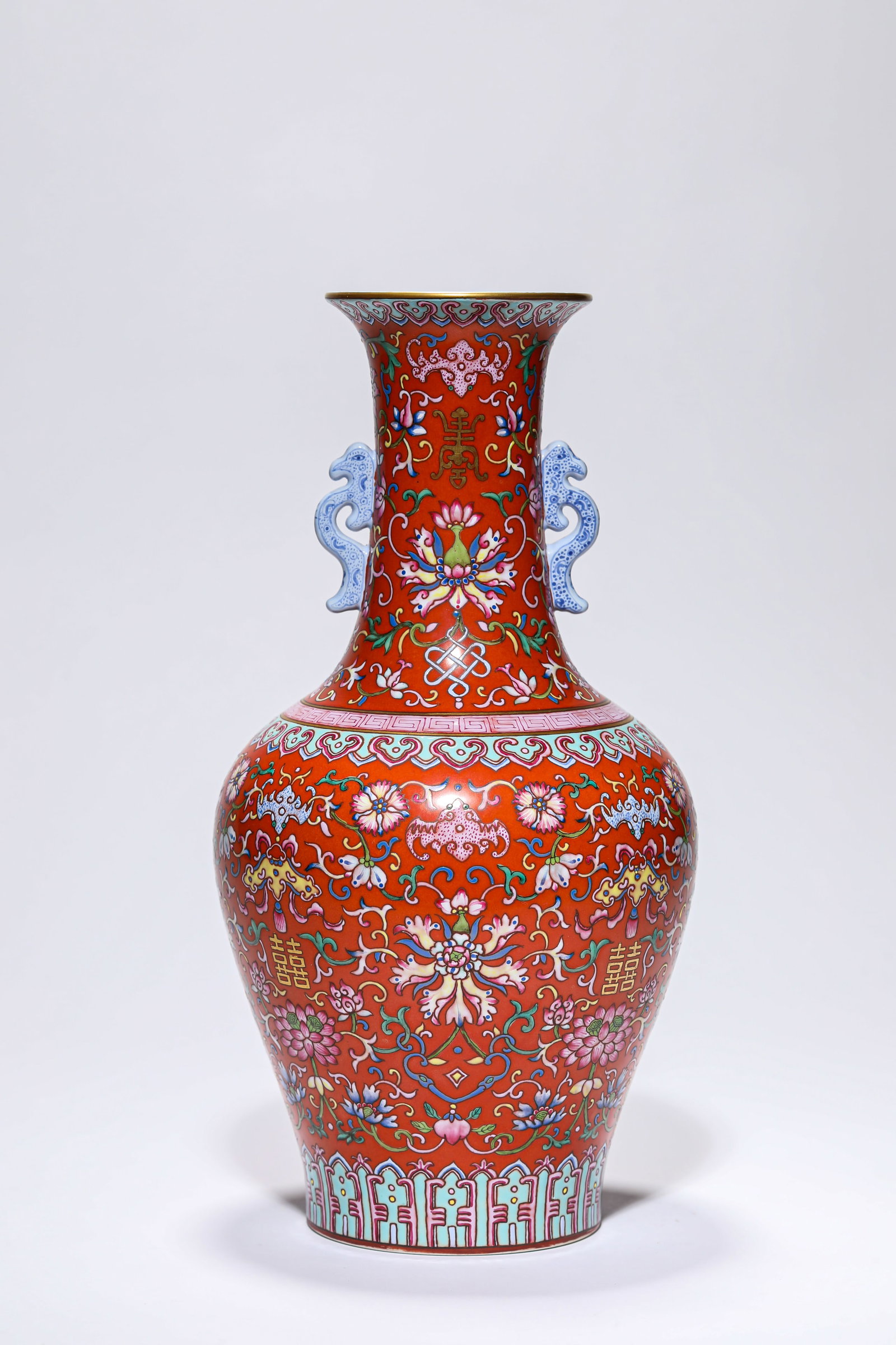 A FAMILLE-ROSE 'FLORAL' VASE (1 of 6)