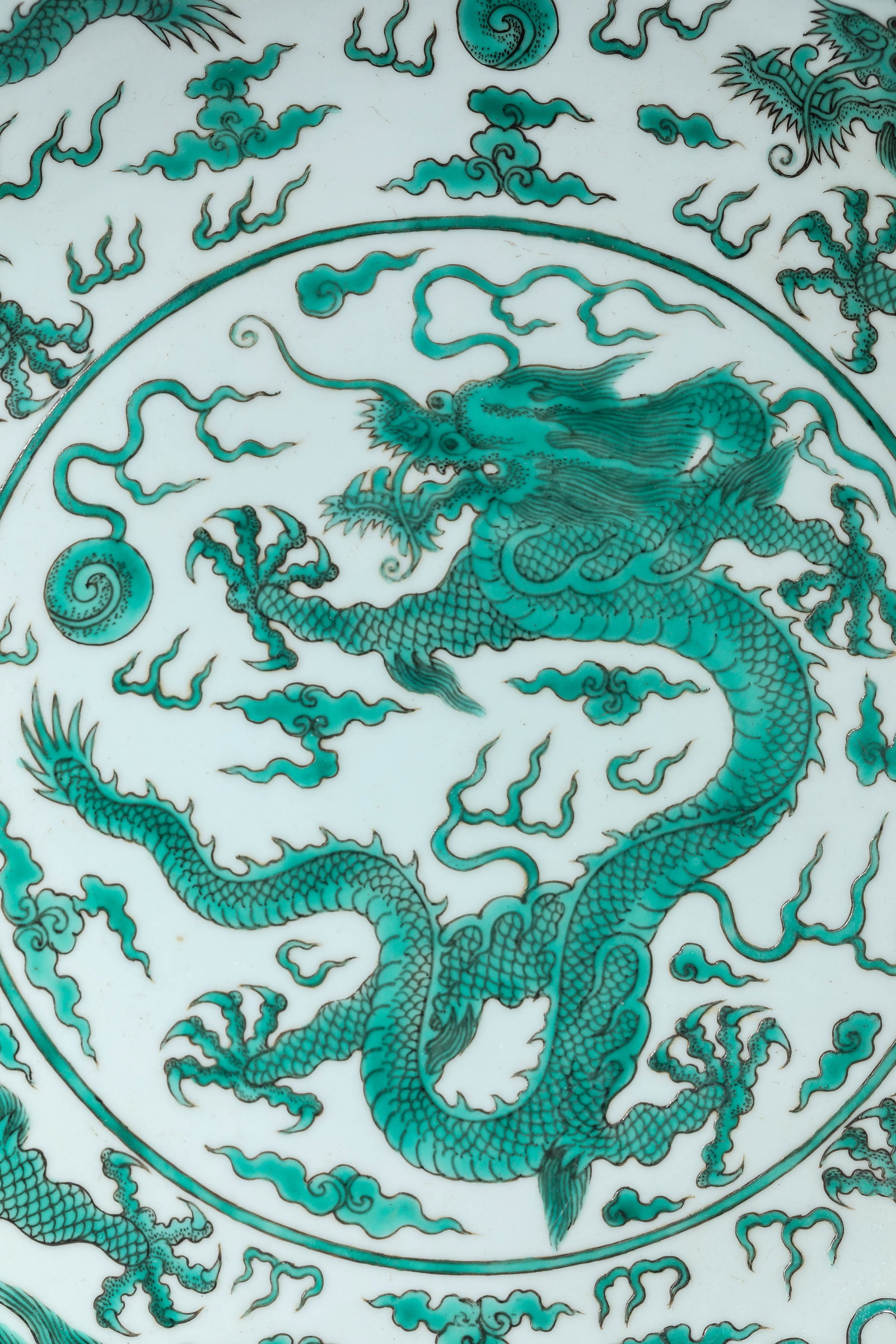 A GREEN-GLAZED 'DRAGON AND CLOUDS' DISH - 3