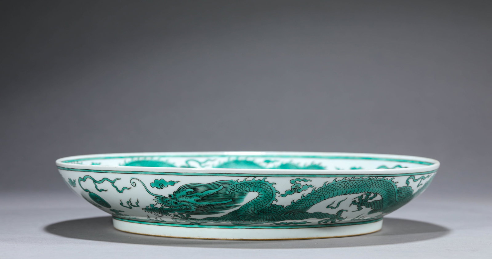 A GREEN-GLAZED 'DRAGON AND CLOUDS' DISH - 5