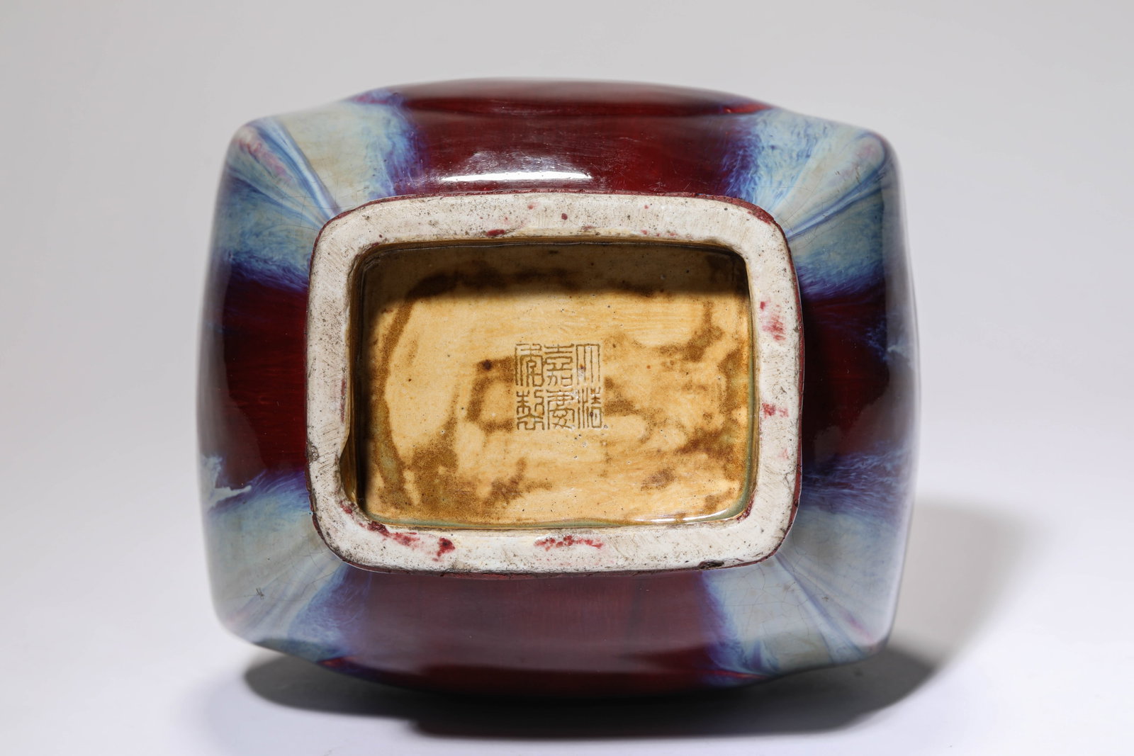 A FLAMBE-GLAZED VASE - 4
