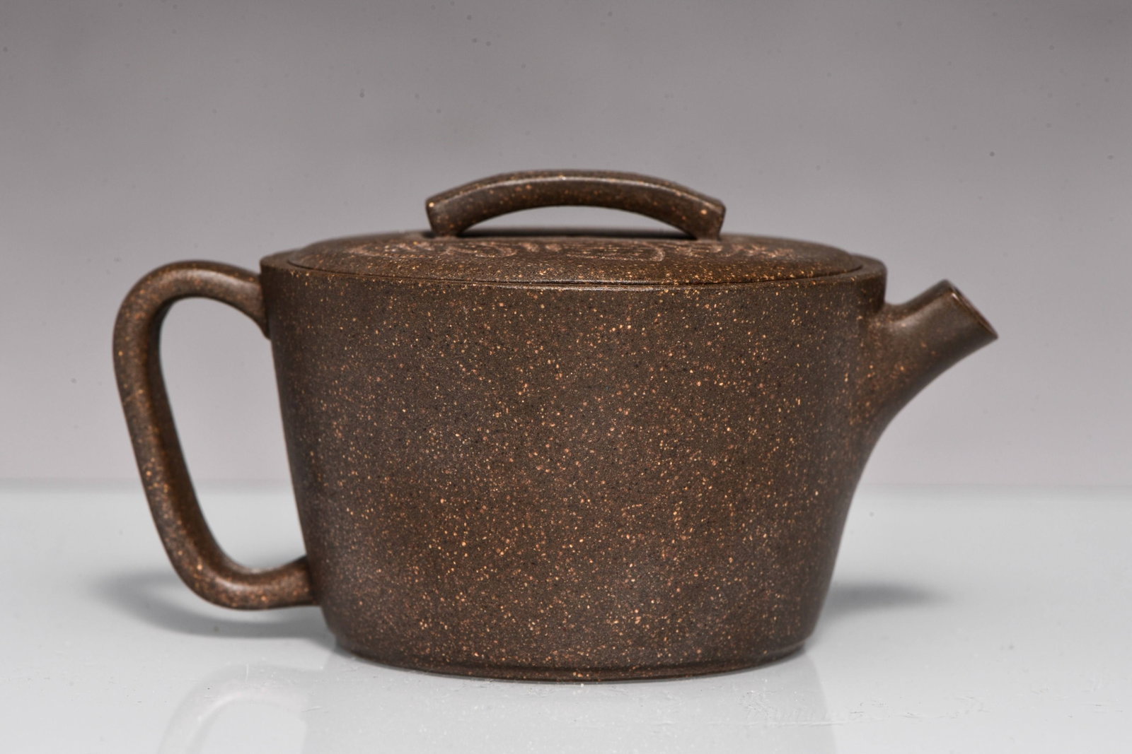 PORCELAIN POT - 2