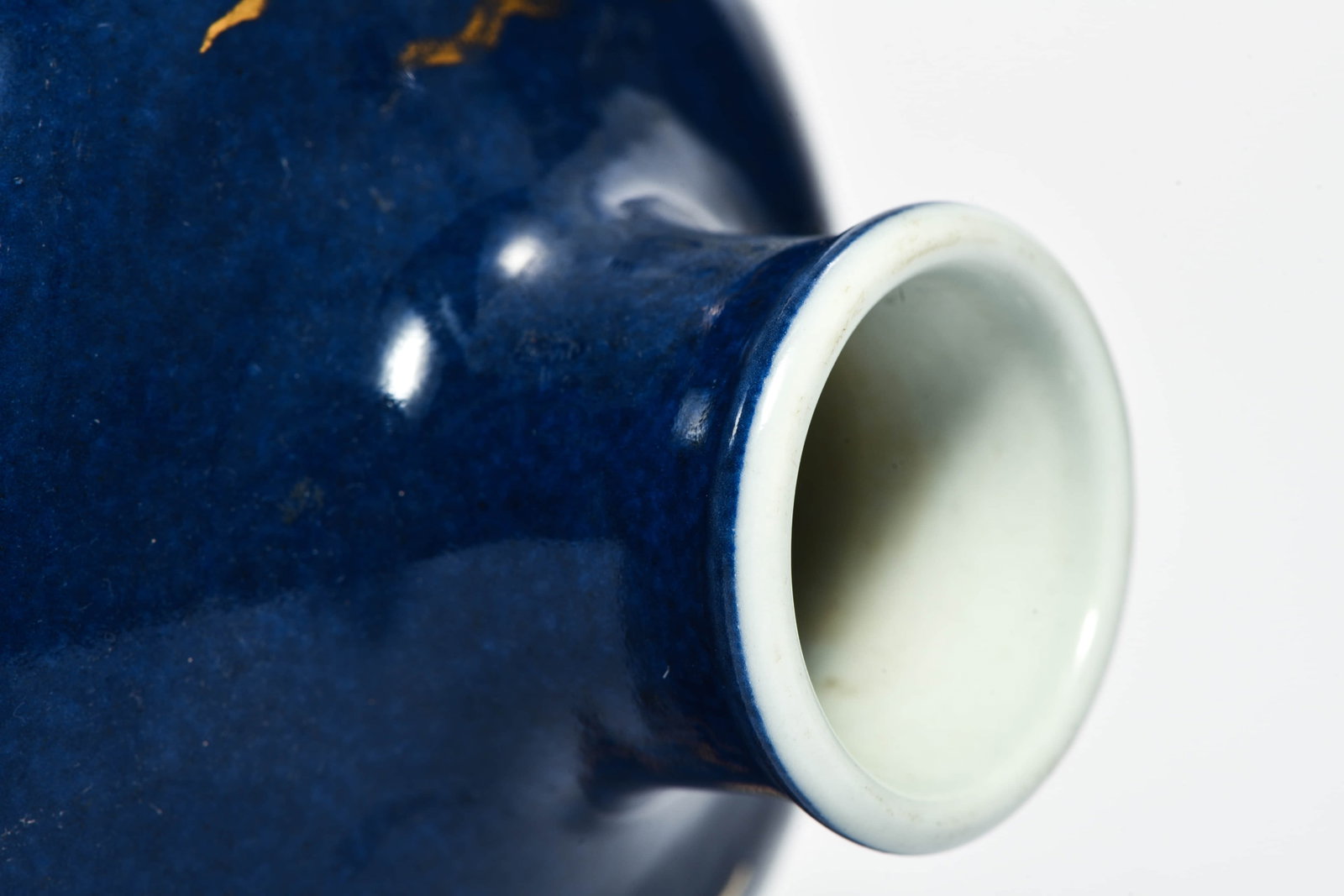 A SKY-BLUE GLAZED WITH GILT - 5