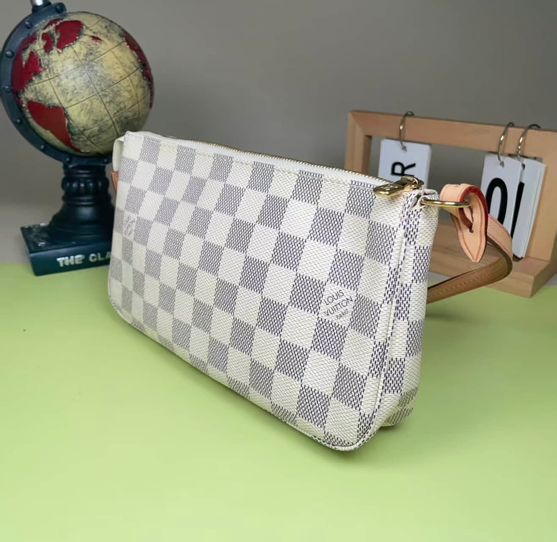 LOUIS VUITTON DAMIER HANDBAG - 2