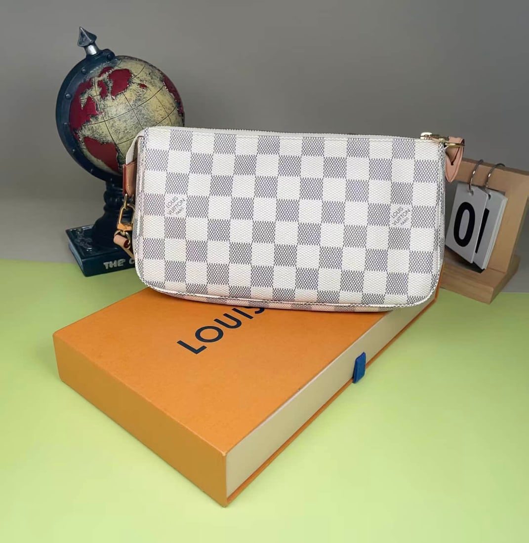 LOUIS VUITTON DAMIER HANDBAG - 6
