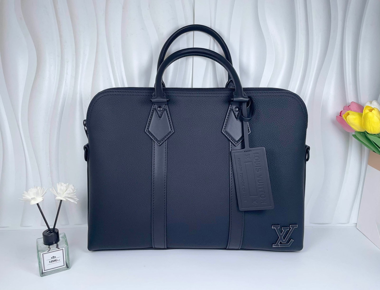 LOUIS VUITTON AEROGRAM TAKEOFF BRIEFCASE, REF. M59159 - 2