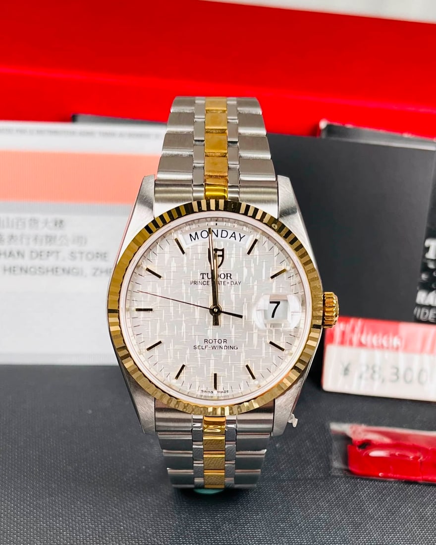 TUDOR PRINCE DATE WRISTWATCH, REF. M76213-0019: TUDOR PRINCE DATE WRISTWATCH, REF. M76213-0019 TUDOR Prince Date-Day, Ref. M76213-0019. Featuring a 36 mm stainless-steel and 18K yellow-gold case, a fluted yellow-gold bezel and a silver silk-finish