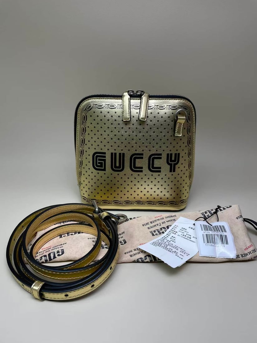 GUCCI X SEGA GUCCY STAR-PRINT DOME BAG (1 of 8)