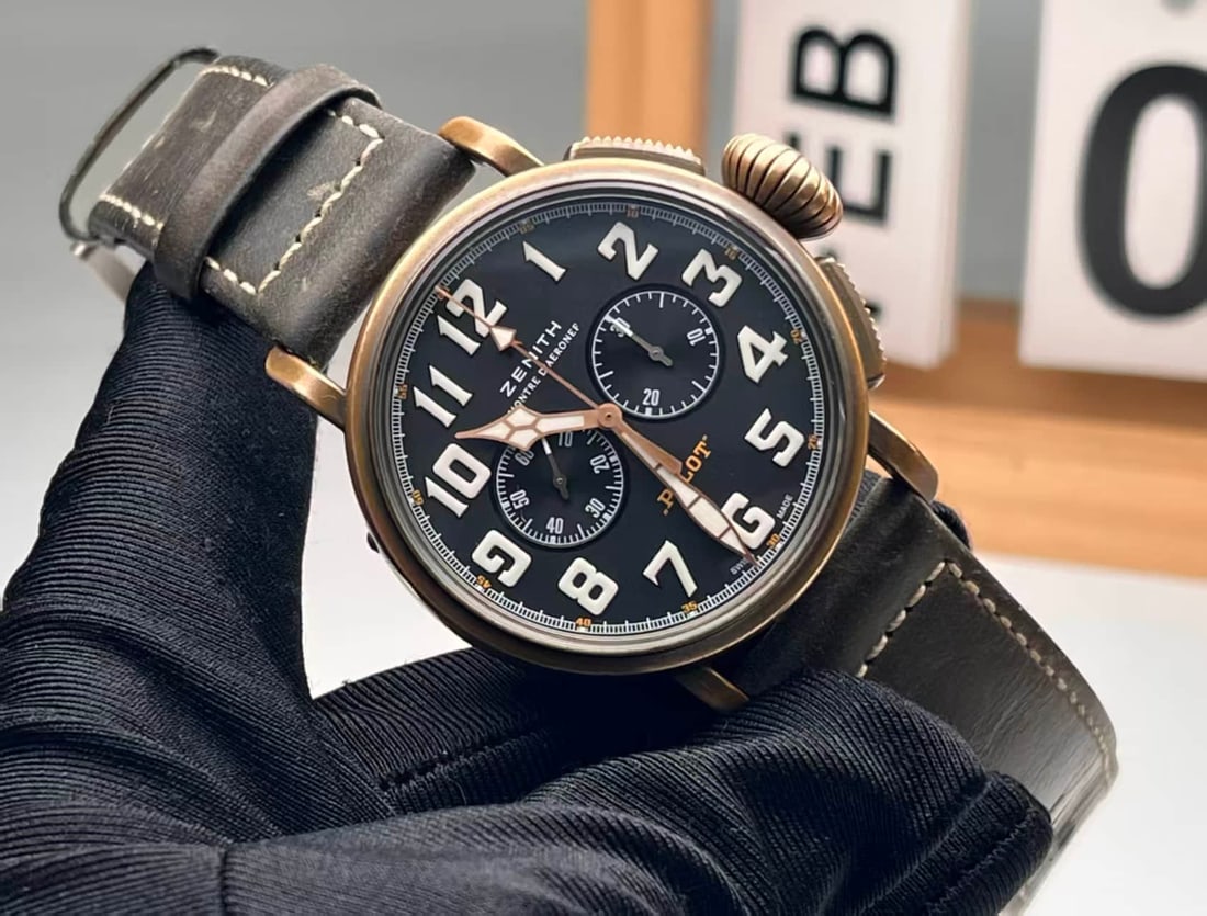 ZENITH PILOT TYPE 20 EXTRA SPECIAL CHRONOGRAPH, REF. 29.2430.4069/21.C800: ZENITH PILOT TYPE 20 EXTRA SPECIAL CHRONOGRAPH, REF. 29.2430.4069/21.C800 ZENITH, Pilot Type 20 Extra Special, Ref. 29.2430.4069/21.C800. A 45 mm bronze automatic chronograph wristwatch. Featuring a