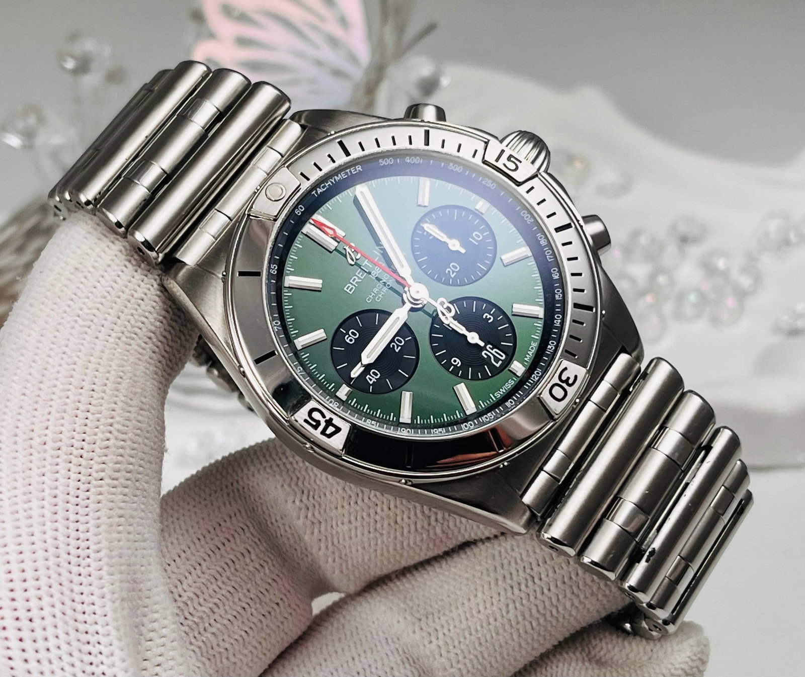 BREITLING CHRONOMAT B01 42 AUTOMATIC CHRONOGRAPH, REF. AB01343A1L1A1: BREITLING CHRONOMAT B01 42 AUTOMATIC CHRONOGRAPH, REF. AB01343A1L1A1 BREITLING, Chronomat B01 42, Ref. AB01343A1L1A1. A stainless-steel automatic chronograph wristwatch, dated 2022 and accompanied by