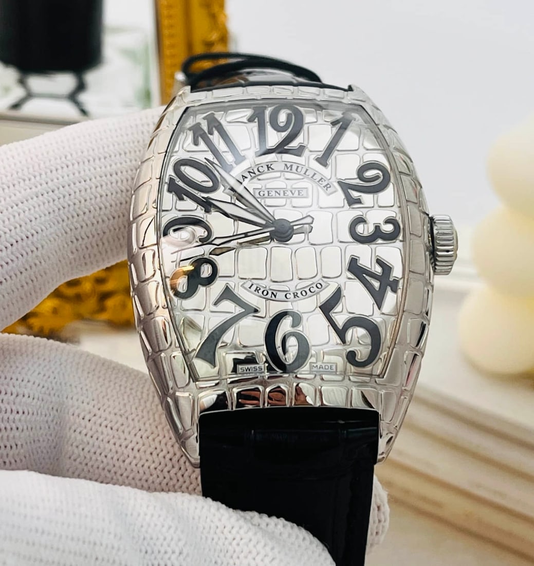 FRANCK MULLER AUTOMATIC WRISTWATCH, REF. 8880 SC IRON CRO: FRANCK MULLER AUTOMATIC WRISTWATCH, REF. 8880 SC IRON CRO FRANCK MULLER, Ref. 8880 SC IRON CRO. An automatic wristwatch with a tonneau-shaped stainless-steel case decorated with a crocodile-pattern