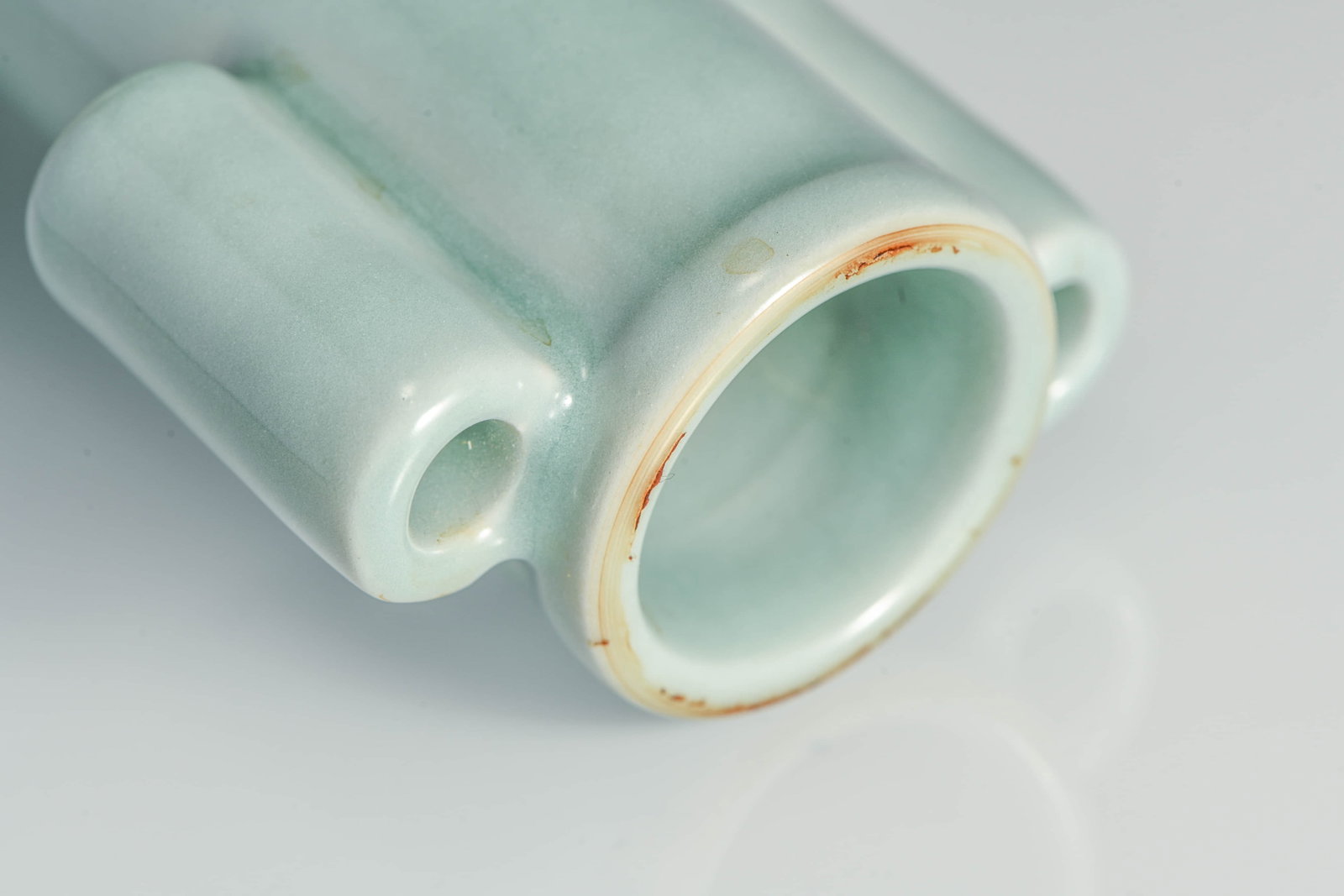 A PALE CELADON-GLAZED VASE - 6