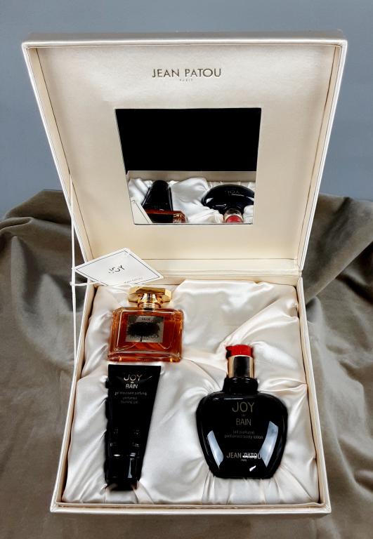 Jean Patou "JOY" Toilette Gift Set: Jean Patou Toilette box.
