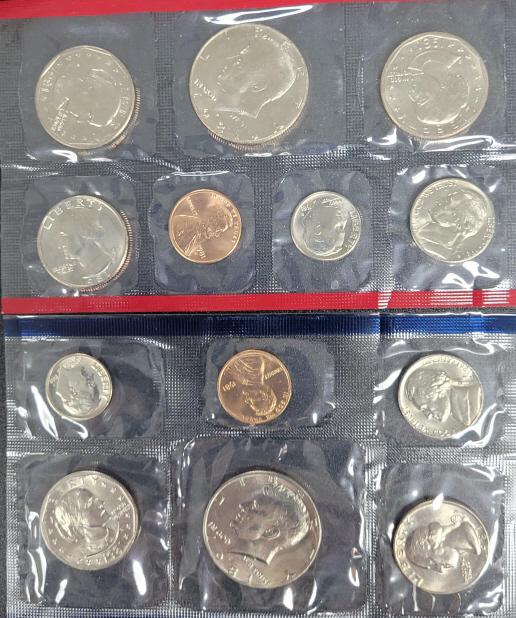 1981 U.S. Mint Uncirculated Coin Set (1 of 2)
