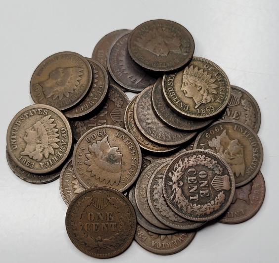 Lot of 26 Indian Head Pennies (1 of 4)