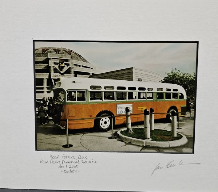 Rosa Parks Bus Memorial Service Photograph 2005 Measures 4.5"x6.5" Rosa Louise McCauley Parks was an (1 of 9)