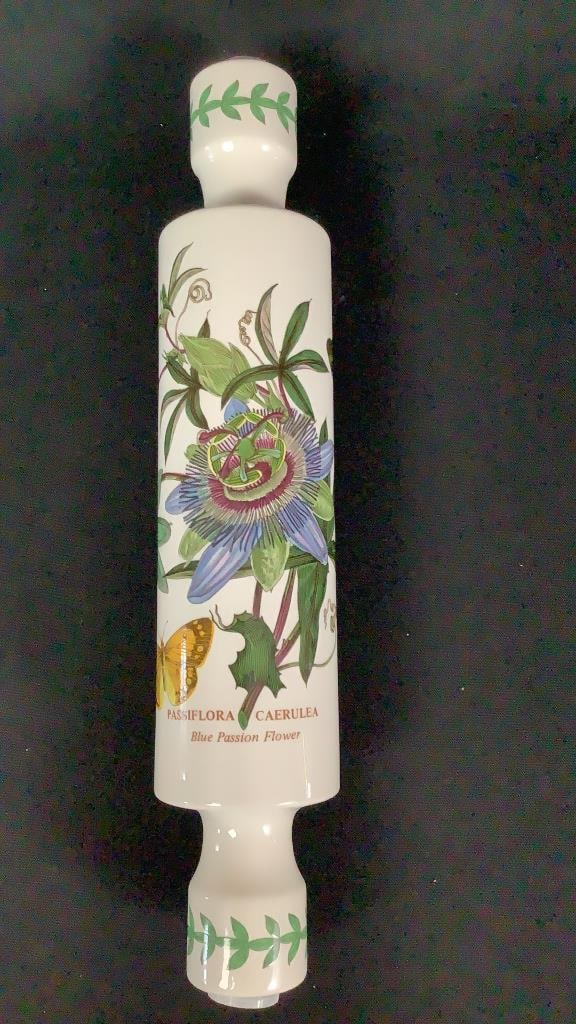 Portmeirion Botanic Garden Blue Passion Flower Rolling Pin (1 of 4)