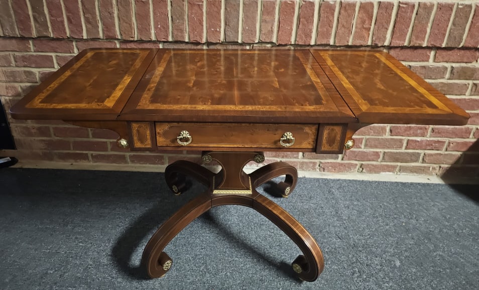 Mario Buatta Collection Drop Leaf Sofa Table PROVENANCE: Private Estate (1 of 12)