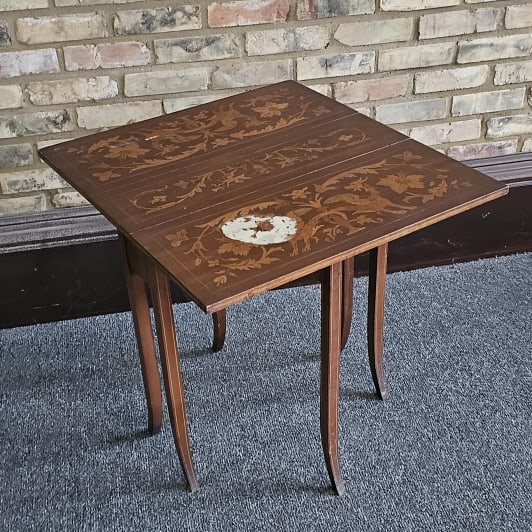 Antique English Mahogany Drop Leaf Side Table PROVENANCE: Private (1 of 14)