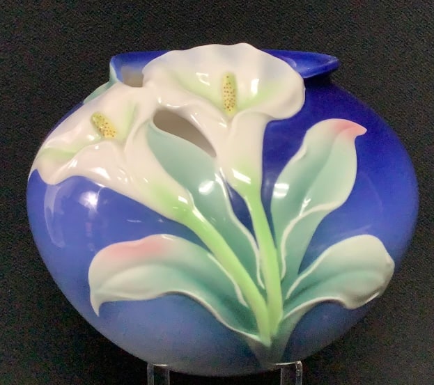 Franz Porcelain Blue & White Lily Vase XP1887 Measures: (1 of 8)