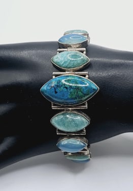 Nicky Butler Turquoise & Moonstone Bracelet Maker: Nicky: Maker: Nicky Butler Metal: Sterling Silver Size:7" Main Gemstone: Turquoise Weight: 36.2 TGW