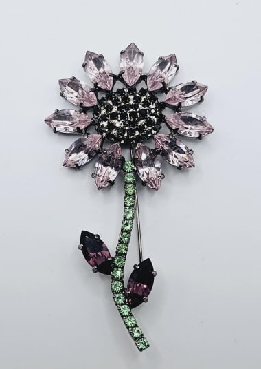 Nicky Butler Rhinestone Sunflower Brooch Maker: Nicky Butler Made in (1 of 8)