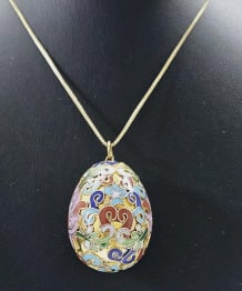 Gold Plated Sterling Silver Cloisonne Egg Necklace Necklace weighs 18.1 (1 of 5)
