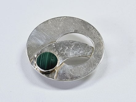 Sterling Silver Malachite Modernist Design Brooch Brooch weighs 8.7 (1 of 6)