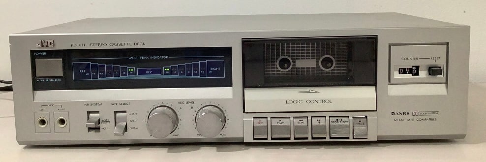 JVC KD-VII Stereo Cassette Deck with Box Serial (1 of 8)