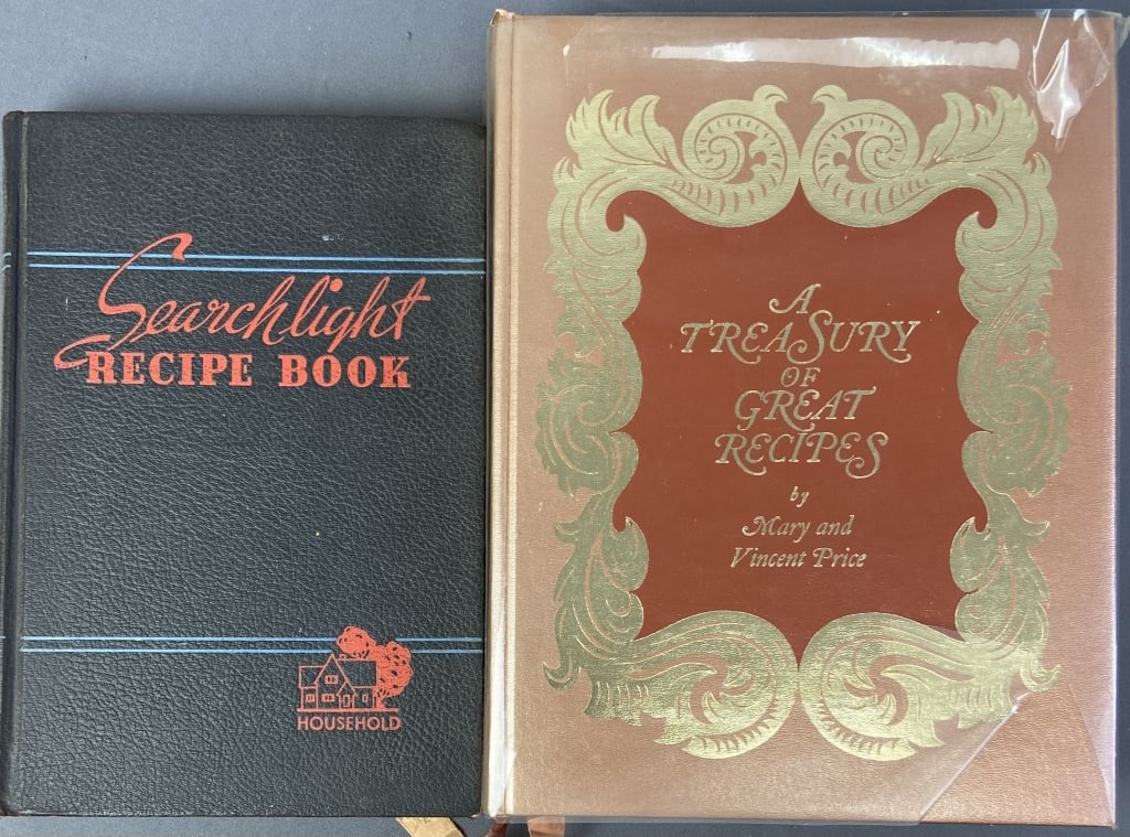 Vincent Price & Searchlight Cookbooks A Treasury of Great Recipes by Mary and Vincent Price. (1 of 12)