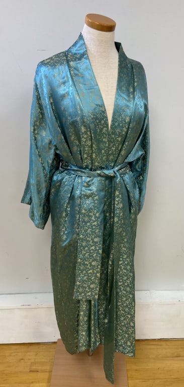 Vintage Light Blue Silk Kimono Size Medium Light blue kimono with gold embroidered details. Label (1 of 7)