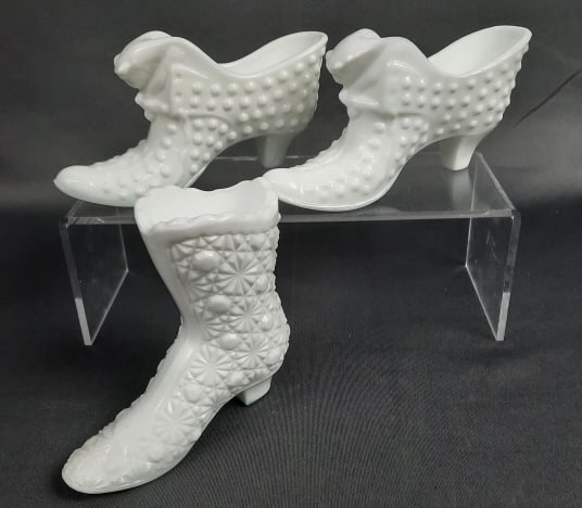 Vintage Milk Glass Fenton Shoes Boot Please see images for details regarding condition.: Please see images for details regarding condition.