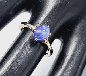 14K Yellow Gold Star Sapphire Ring Ring weighs 2.6 Grams Size 6 (1 of 6)