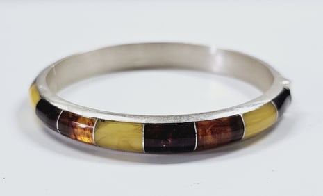 DTR Jay King Sterling Silver Amber Bangle Bracelet Bracelet weighs 31.8 Grams