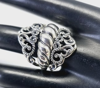 Relios Sterling Silver Ring Set Ring weighs 15.3 Grams Size 9