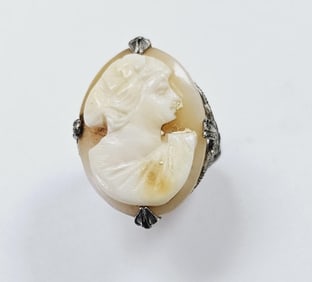 Vintage Sterling  Hand Carved Shell Cameo Ring Ring weighs 3.6