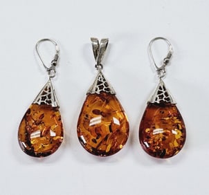 Sterling Silver Amber Earring and Pendant Set Pendant Weighs 6.9 Grams