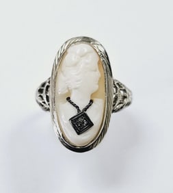 Antique 14K White Gold Cameo Ring Diamond Accent Ring weighs 3.4