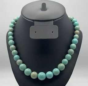 Sterling Silver Chrysoprase Necklace Necklace Measures 18"  Necklace Weighs 70.4 Grams