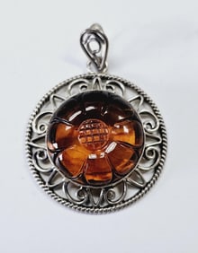 Doug Paulus Sterling Silver Amber Pendant Pendant Weighs 12.9 Grams