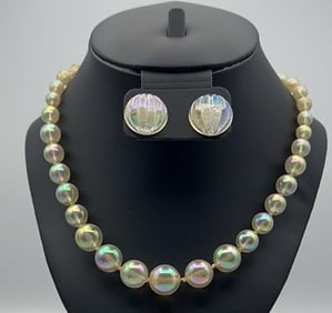 Vintage Iridescent Lucite Necklace & Earrings Necklace Measures 17.5"