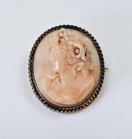 Edwardian 14K Carved Shell Cameo Brooch Cameo weighs 5.1 Grams
