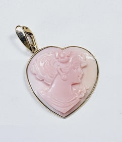 14K Cameo Pendant Italy M&M Scognamiglio Signed Pendant weighs 6.1 Grams