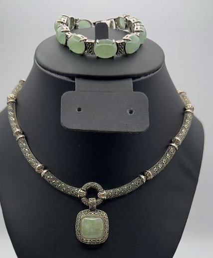 GSJ Sterling Silver Marcasite & Jade Set Necklace Measures (1 of 13)